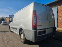 Gebraucht Peugeot Expert 163 PS (119 kW) 2015 Silber Van