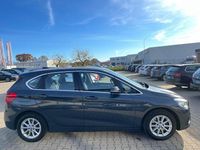 Gebraucht BMW 220 Active Tourer Advantage 192 PS (141 kW) 2017 Grau Van / Kleinbus