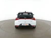 Gebraucht Hyundai i20 Trend 101 PS (74 kW) 2021 Weiß Kleinwagen