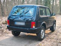 Gebraucht Lada Urban 83 PS (61 kW) 2016 Schwarz SUV