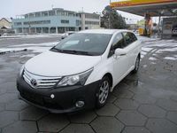 Gebraucht Toyota Avensis Life 124 PS (91 kW) 2012 Super white 2 Kombi
