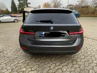 Gebraucht BMW 320 Sport Line 190 PS (139 kW) 2019 Grau Kombi