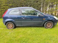 Gebraucht Ford Fiesta 60 PS (44 kW) 2003 Blau Kleinwagen
