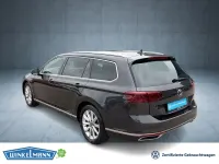 Gebraucht VW Passat Elegance 150 PS (110 kW) 2024 Grau Kombi