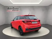 Gebraucht Hyundai i20 Select 101 PS (74 kW) 2020 Rot Kleinwagen