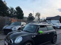Gebraucht Mini ONE Brick Lane 95 PS (69 kW) 2014 Midnight black metallic Kleinwagen