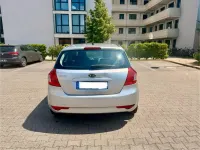 Gebraucht Kia Ceed Edition 7 90 PS (66 kW) 2012 Silber Kleinwagen