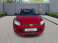 Gebraucht Ford Focus Trend 101 PS (74 kW) 2013 Rot Limousine