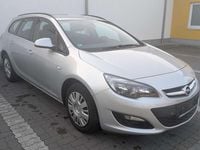 Gebraucht Opel Astra Edition 140 PS (102 kW) 2014 Argon silber/ice silver (m2) Kombi