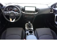 Neu Kia Ceed Style 140 PS (102 kW) 2025 Silber Kleinwagen