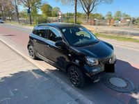Second-hand Smart ForFour 71 CP (52 kW) 2019 Negru Hatchback