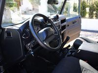 Gebraucht Land Rover Defender 122 PS (89 kW) 2008 Grün SUV