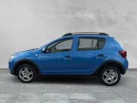 Gebraucht Dacia Sandero Stepway Ambiance 90 PS (66 kW) 2017 Blau SUV