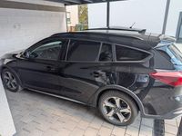 Usata Ford Focus Active 125 CV (91 kW) 2023 Nero Berlina