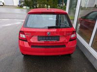 gebraucht Skoda Fabia III Ambition / 1. Hd / SHZ / PDC hi.