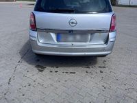 Gebraucht Opel Astra Edition 129 PS (94 kW) 2008 Kombi