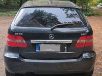 Gebraucht Mercedes B180 115 PS (84 kW) 2011 Schwarz Van / Kleinbus