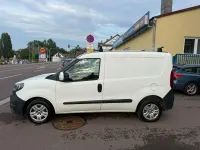 Gebraucht Fiat Doblò 95 PS (69 kW) 2019 Weiß Van / Kleinbus