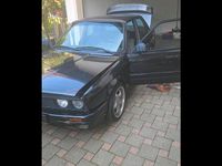 Gebraucht BMW 325 170 PS (125 kW) 1988 Schwarz Limousine