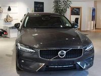 Gebraucht Volvo V60 Core 197 PS (144 kW) 2022 Grau Kombi