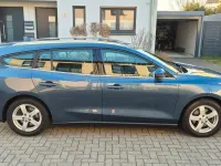 Gebraucht Ford Focus Titanium 125 PS (91 kW) 2019 Blau Kombi