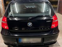 Gebraucht BMW 118 143 PS (105 kW) 2011 Schwarz Kleinwagen