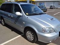 Gebraucht Kia Carnival LX 144 PS (105 kW) 2002 Silber Van / Kleinbus