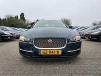 Gebraucht Jaguar XE Prestige 165 PS (121 kW) 2015 Grün Limousine