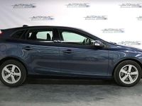 Gebraucht Volvo V40 Kinetic 152 PS (111 kW) 2018 Blau Kombi