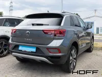 Gebraucht VW T-Roc Move 150 PS (110 kW) 2023 Grau SUV