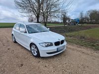 Gebraucht BMW 118 143 PS (105 kW) 2009 Weiß Kleinwagen