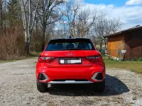 Gebraucht Audi A1 Ambiente 110 PS (80 kW) 2021 Rot SUV