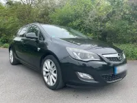 Gebraucht Opel Astra 131 PS (96 kW) 2012 Schwarz Kombi