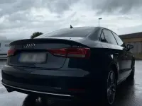 Gebraucht Audi A3 116 PS (85 kW) 2018 Blau Limousine