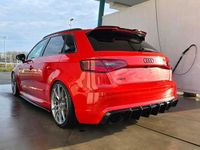 Gebraucht Audi RS3 367 PS (269 kW) 2015 Rot Limousine
