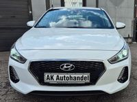 Gebraucht Hyundai i30 140 PS (102 kW) 2017 Weiß Limousine