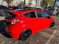 Gebraucht Ford Fiesta Sport 140 PS (102 kW) 2015 Rot Kleinwagen