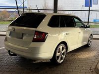 Gebraucht Skoda Fabia 110 PS (80 kW) 2016 Weiß Kombi