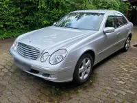 Gebraucht Mercedes E240 177 PS (130 kW) 2003 Silber Limousine