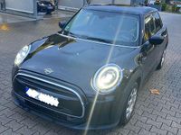 Second-hand Mini ONE Essential 102 CP (75 kW) 2021 Negru Hatchback