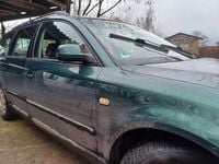 Gebraucht VW Passat Trendline 101 PS (74 kW) 1999 Grün Kombi