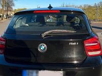Gebraucht BMW 114 102 PS (75 kW) 2014 Schwarz Kleinwagen