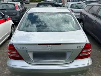 Gebraucht Mercedes C220 143 PS (105 kW) 2003 Silber Limousine