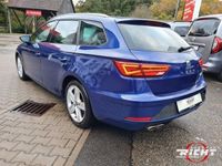 gebraucht Seat Leon ST 1.5 TSI FR DSG Navi Pano LED ACC Keyless SHZ...