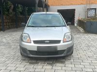 Gebraucht Ford Fiesta 59 PS (43 kW) 2006 Grau Kleinwagen