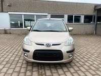 Gebraucht Hyundai i10 77 PS (56 kW) 2008 Gold Kleinwagen