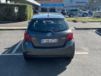 Gebraucht Toyota Yaris 70 PS (51 kW) 2016 Grau Limousine