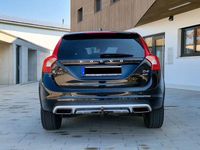 Gebraucht Volvo V60 CC Summum 190 PS (139 kW) 2016 Schwarz Kombi