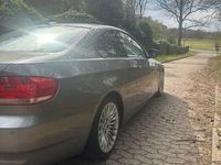 Gebraucht BMW 320 184 PS (135 kW) 2010 Grau Coupé