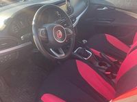 Gebraucht Fiat Tipo 94 PS (69 kW) 2017 Rot Kleinwagen
